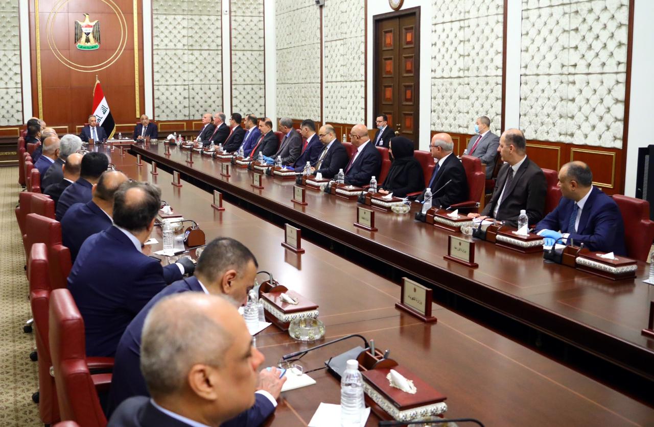 بالصور | أربع جمل لعبد المهدي بـ